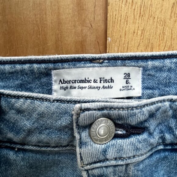 ABERCROMBIE & FITCH CURVE LOVE HIGH RISE SUPER SKINNY ANKLE WOMEN’S JEANS 28/6 - Picture 4 of 16